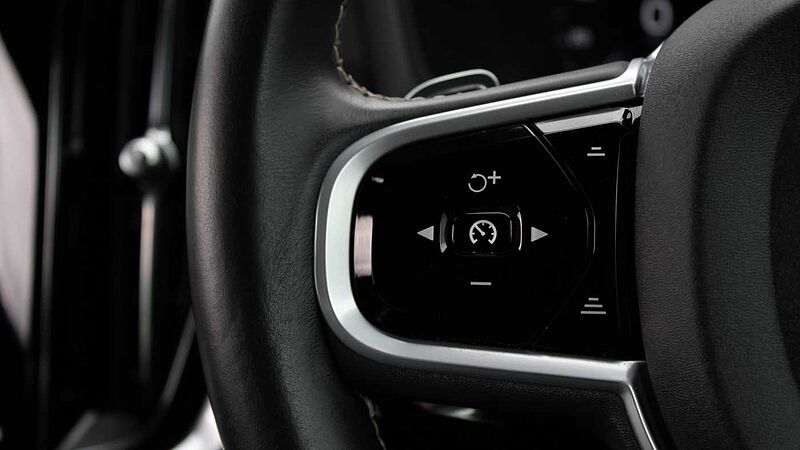 Volvo S60 T8 AWD PHEV R-Design Plus (Xenium & Winter Packs & Harman/Kardon Audio)