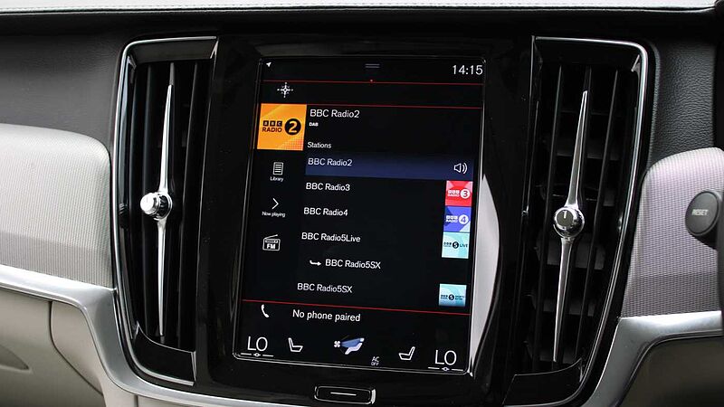 Volvo V90 Cross Country D4 AWD Pro Auto (Blond Leather, Air Suspension, Apple CarPlay, BLIS)