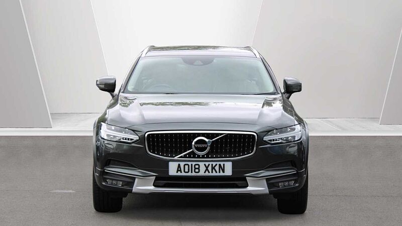 Volvo V90 Cross Country D4 AWD Pro Auto (Blond Leather, Air Suspension, Apple CarPlay, BLIS)