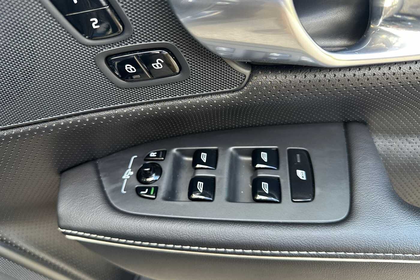 Volvo S90 2.0 T8 Recharge Phev R Design 4Dr Awd Auto