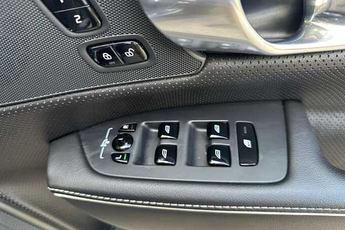Volvo S90 2.0 T8 Recharge Phev R Design 4Dr Awd Auto