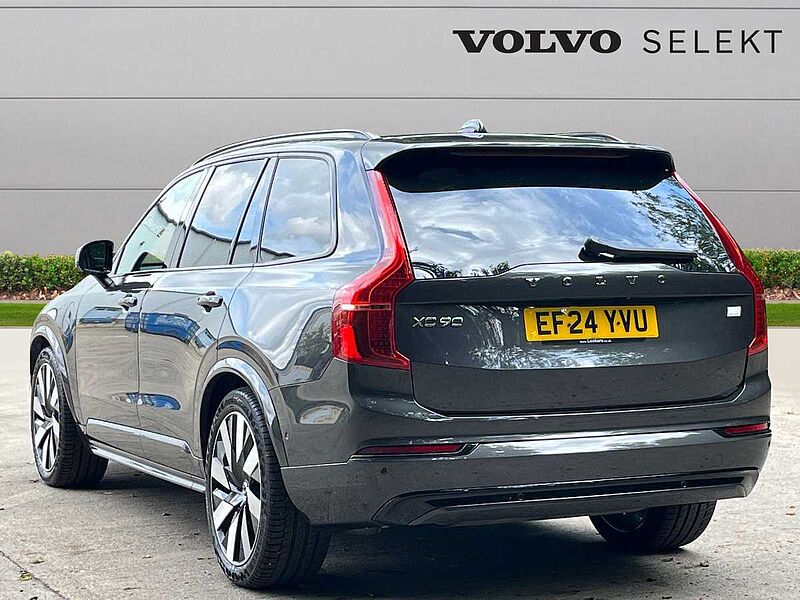 Volvo XC90 Recharge Ultimate, T8 AWD Plug-in hybrid, Electric/Petrol, Dark, 7 Seats