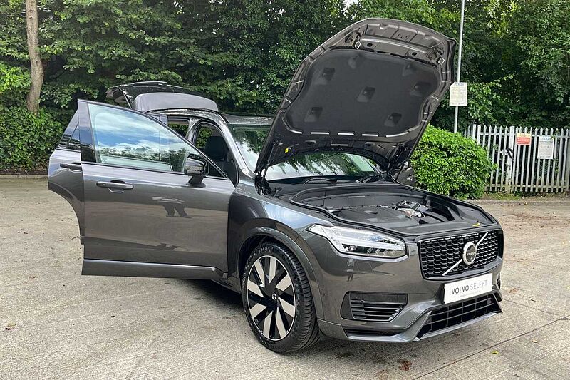 Volvo XC90 Recharge Ultimate, T8 AWD Plug-in hybrid, Electric/Petrol, Dark, 7 Seats