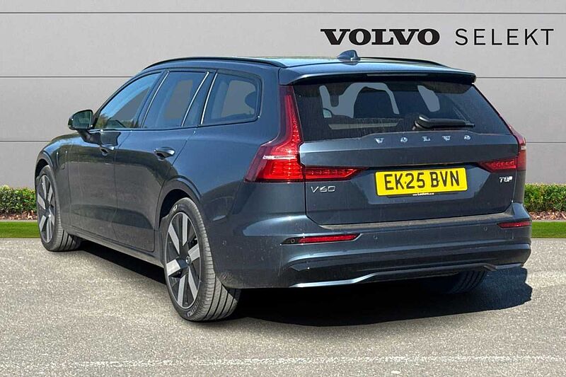 Volvo V60 Ultra, T8 AWD Plug-in hybrid, Electric/Petrol, Dark