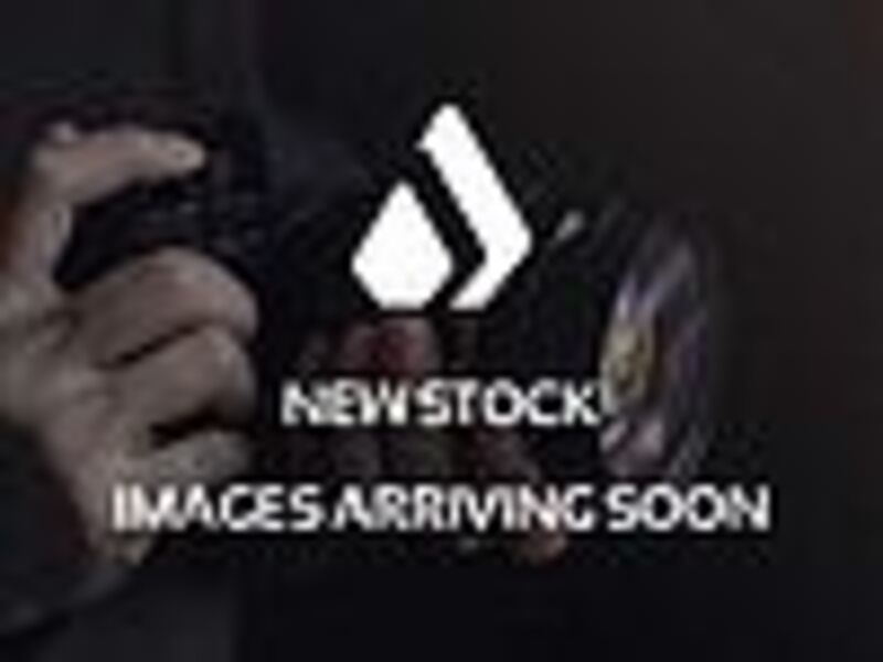 Volvo XC40 Ultra, B3 Mild hybrid, Petrol, Dark