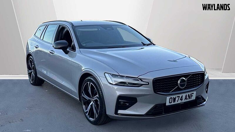 Volvo V60 Plus, B4 Mild hybrid, Petrol, Dark