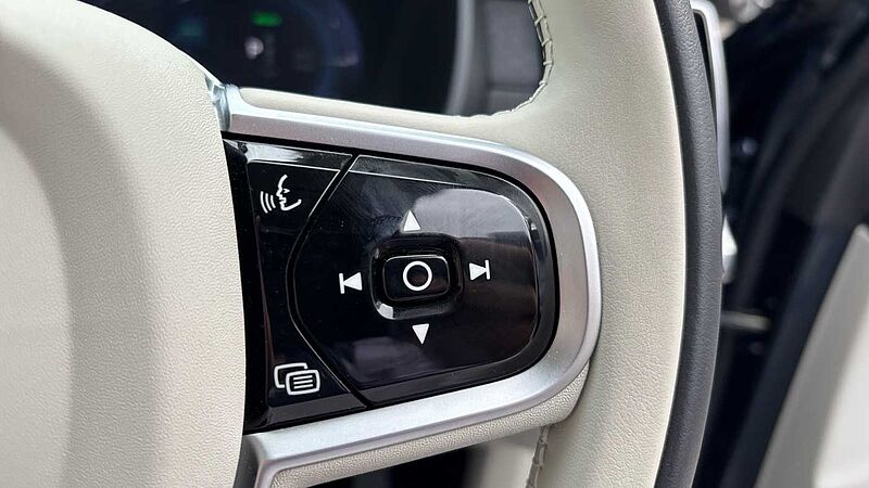 Volvo XC90 Ultra, T8 AWD Plug-in hybrid, Electric/Petrol, Bright, 7 Seats