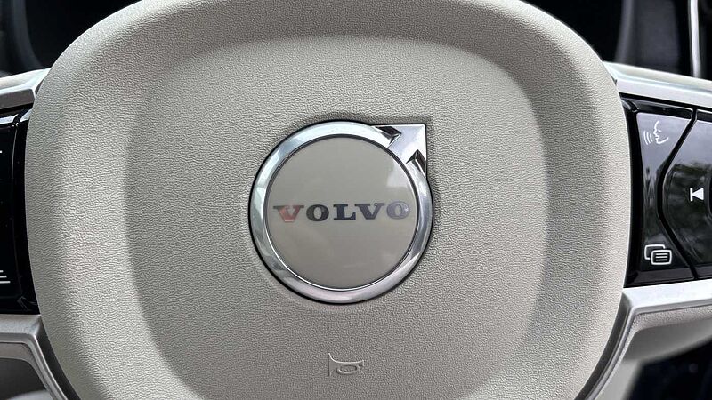 Volvo XC90 Ultra, T8 AWD Plug-in hybrid, Electric/Petrol, Bright, 7 Seats