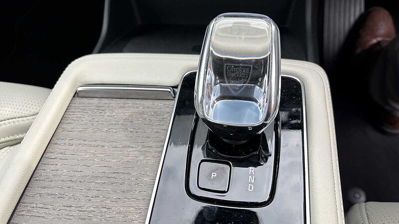 Volvo XC90 Ultra, T8 AWD Plug-in hybrid, Electric/Petrol, Bright, 7 Seats