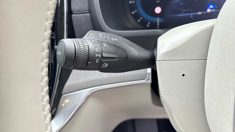 Volvo XC90 Ultra, T8 AWD Plug-in hybrid, Electric/Petrol, Bright, 7 Seats