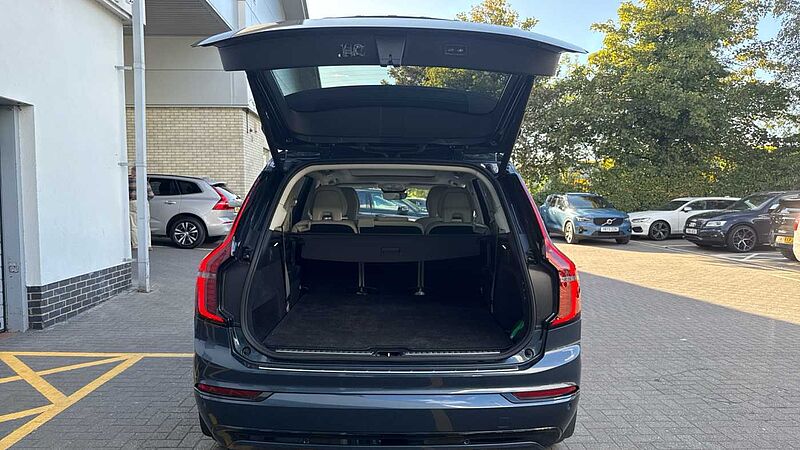 Volvo XC90 Ultra, T8 AWD Plug-in hybrid, Electric/Petrol, Dark, 7 Seats