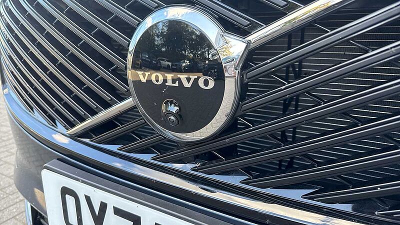 Volvo XC90 Ultra, T8 AWD Plug-in hybrid, Electric/Petrol, Dark, 7 Seats