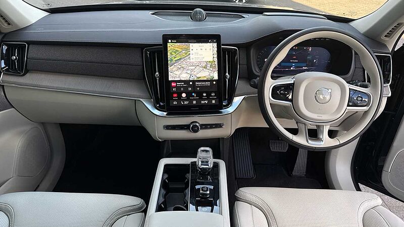 Volvo XC90 Ultra, T8 AWD Plug-in hybrid, Electric/Petrol, Dark, 7 Seats