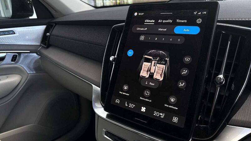 Volvo XC90 Ultra, T8 AWD Plug-in hybrid, Electric/Petrol, Dark, 7 Seats