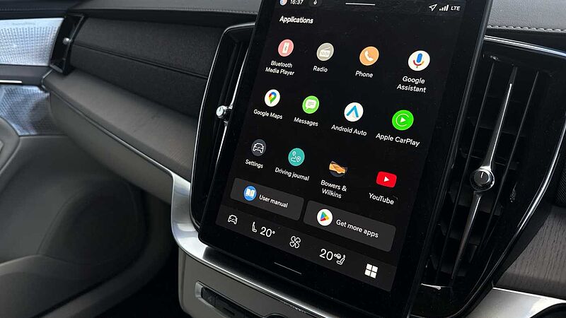 Volvo XC90 Ultra, T8 AWD Plug-in hybrid, Electric/Petrol, Dark, 7 Seats