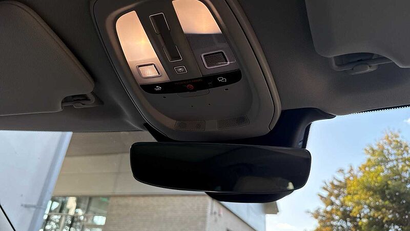 Volvo XC90 Ultra, T8 AWD Plug-in hybrid, Electric/Petrol, Dark, 7 Seats