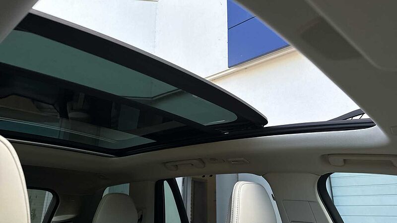 Volvo XC90 Ultra, T8 AWD Plug-in hybrid, Electric/Petrol, Dark, 7 Seats