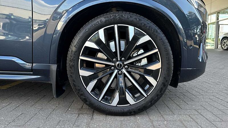 Volvo XC90 Ultra, T8 AWD Plug-in hybrid, Electric/Petrol, Dark, 7 Seats