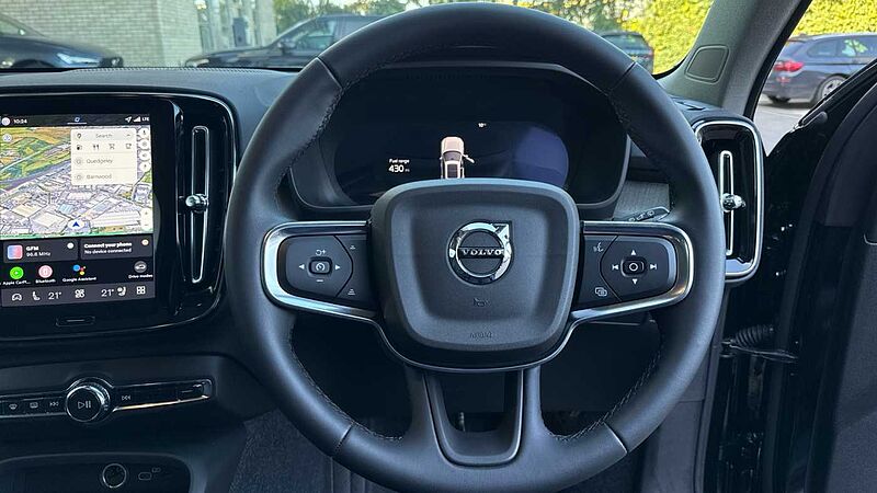 Volvo XC40 Ultra, B4 Mild hybrid, Petrol, Dark
