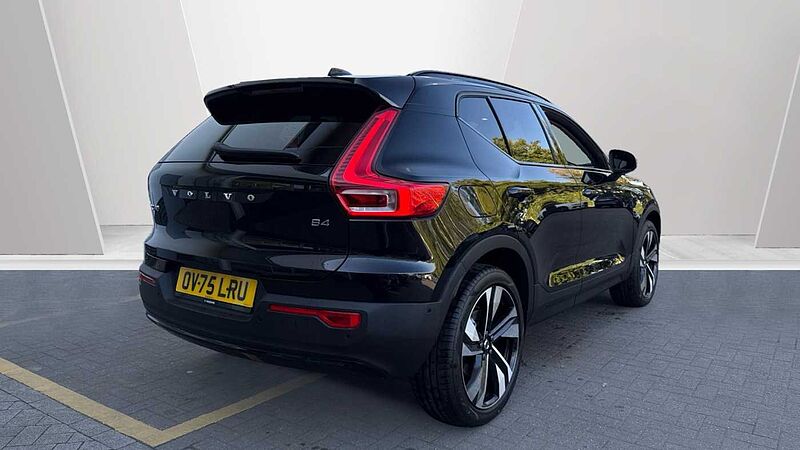 Volvo XC40 Ultra, B4 Mild hybrid, Petrol, Dark