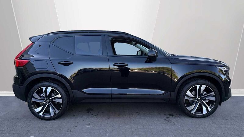 Volvo XC40 Ultra, B4 Mild hybrid, Petrol, Dark