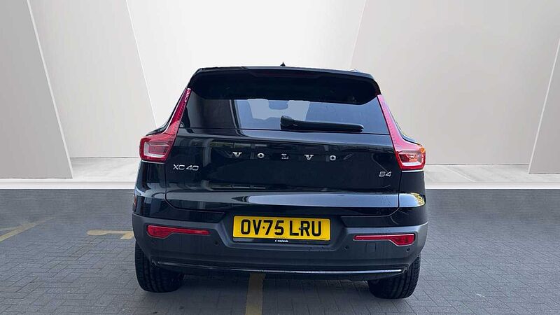 Volvo XC40 Ultra, B4 Mild hybrid, Petrol, Dark