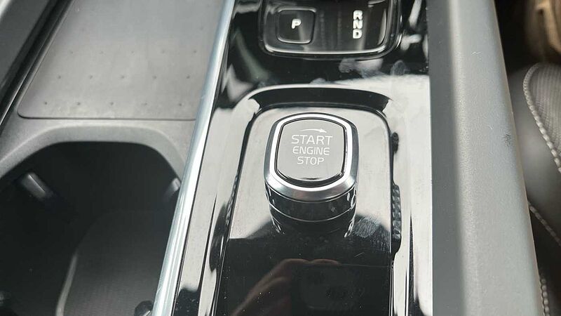 Volvo S60 2.0 B5P R DESIGN 4dr Auto Petrol Saloon