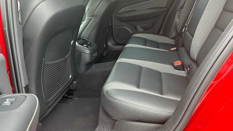 Volvo S60 2.0 B5P R DESIGN 4dr Auto Petrol Saloon