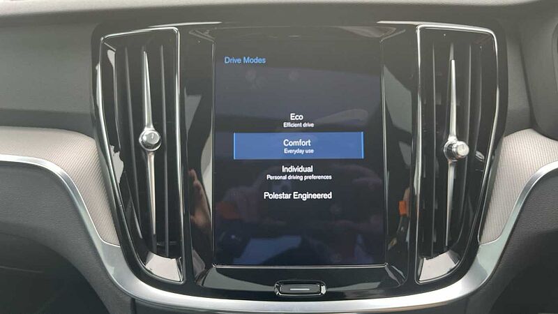 Volvo S60 2.0 B5P R DESIGN 4dr Auto Petrol Saloon