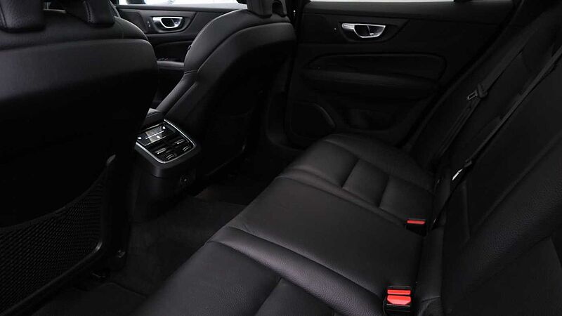 Volvo V60 Cross Country Country, B5 AWD mild hybrid