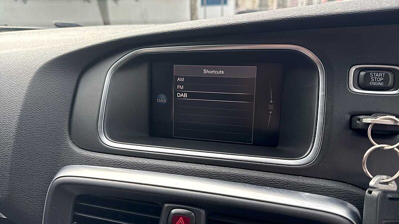Volvo V40 Cross Country T3 Pro Manual