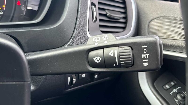 Volvo V40 Cross Country T3 Pro Manual