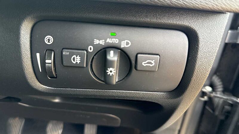 Volvo V40 Cross Country T3 Pro Manual