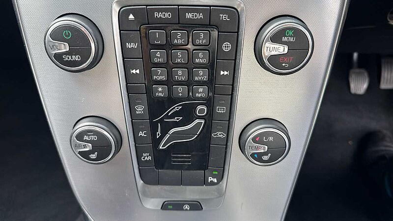 Volvo V40 Cross Country T3 Pro Manual