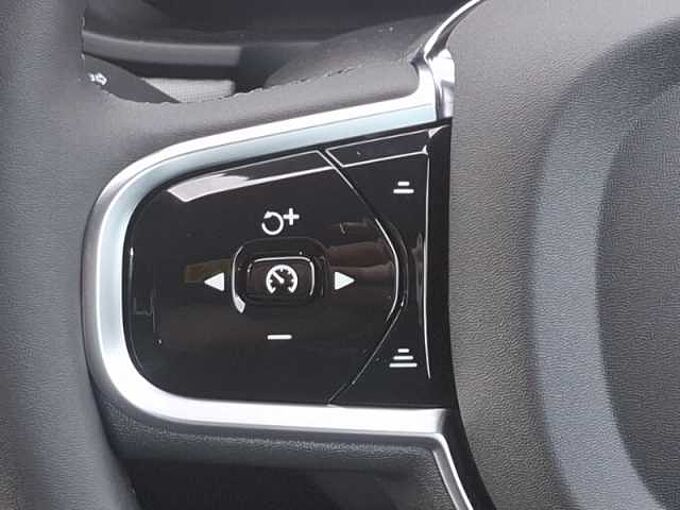 Volvo V90 Plus, T6 AWD Plug-in hybrid, Electric/Petrol, Dark