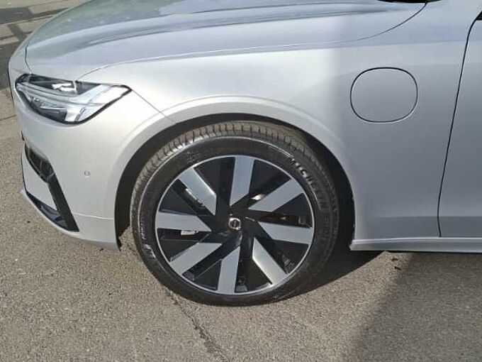 Volvo V90 Plus, T6 AWD Plug-in hybrid, Electric/Petrol, Dark