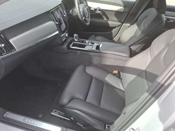 Volvo V90 Plus, T6 AWD Plug-in hybrid, Electric/Petrol, Dark
