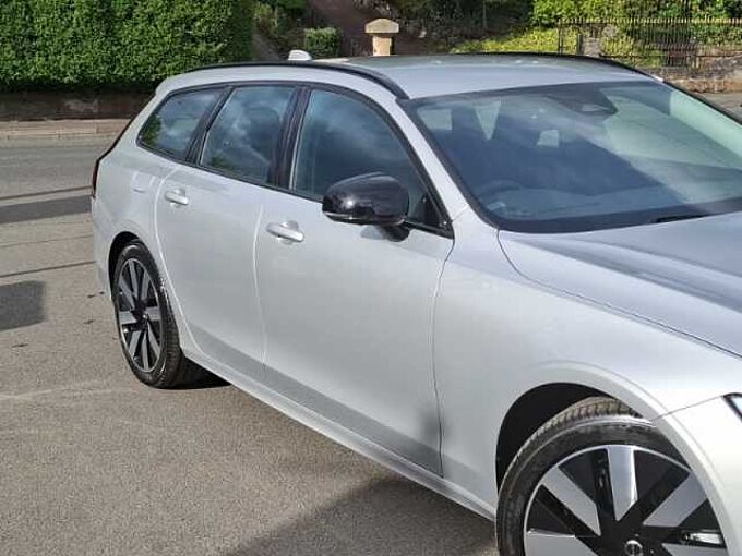 Volvo V90 Plus, T6 AWD Plug-in hybrid, Electric/Petrol, Dark
