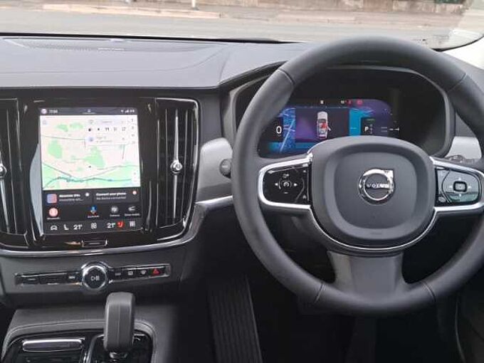 Volvo V90 Plus, T6 AWD Plug-in hybrid, Electric/Petrol, Dark
