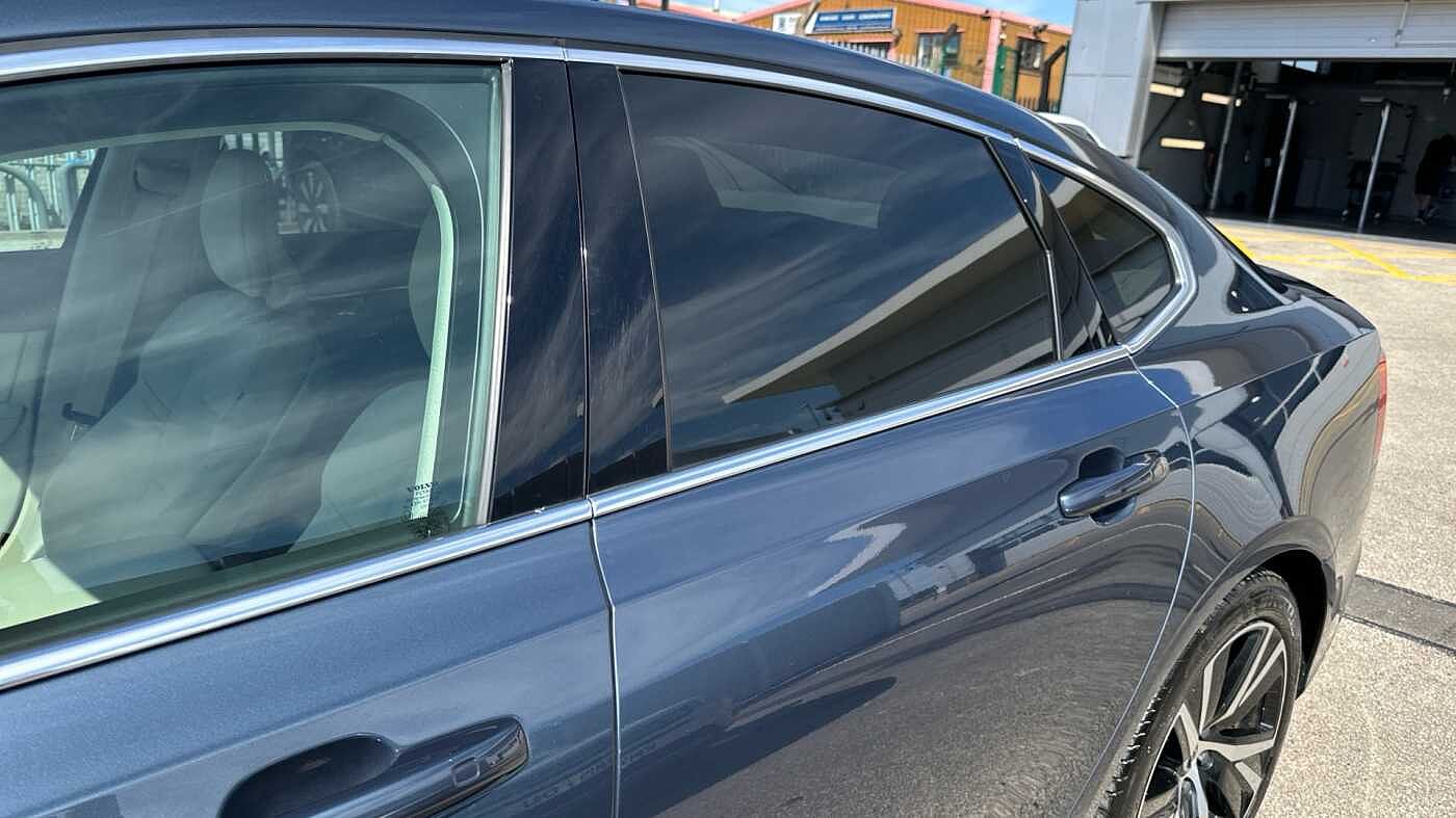 Volvo S90 Recharge Plus, T8 AWD plug-in hybrid, Electric/Petrol, Bright