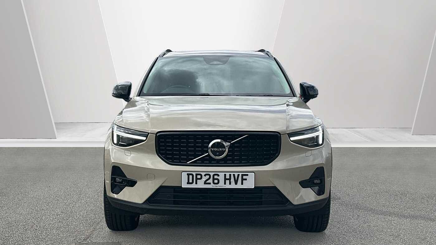 Volvo XC40 Ultra, B3 Mild hybrid, Petrol, Dark