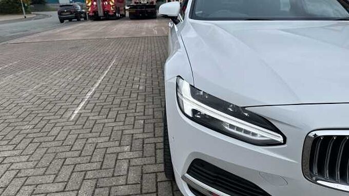 Volvo S90 Recharge Inscription, T8 AWD plug-in hybrid