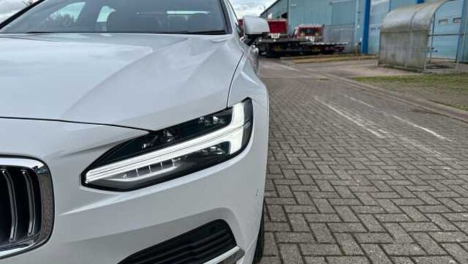 Volvo S90 Recharge Inscription, T8 AWD plug-in hybrid