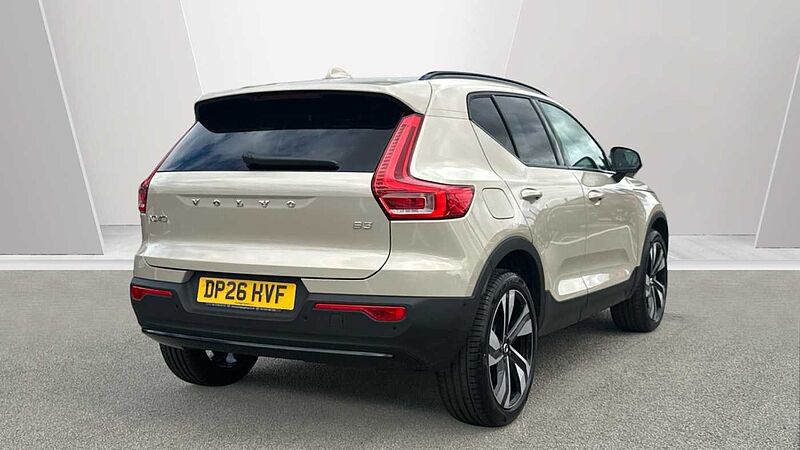Volvo XC40 Ultra, B3 Mild hybrid, Petrol, Dark