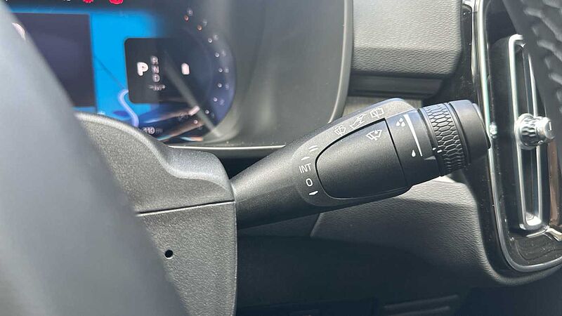 Volvo XC40 Ultra, B3 Mild hybrid, Petrol, Dark