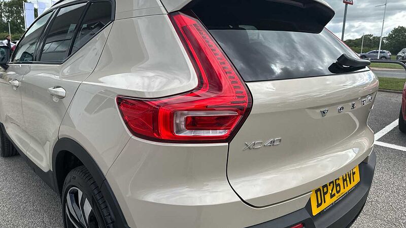 Volvo XC40 Ultra, B3 Mild hybrid, Petrol, Dark