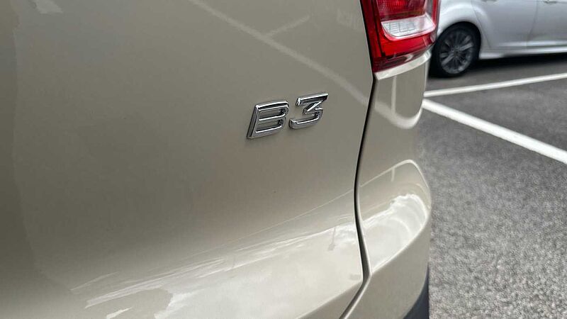 Volvo XC40 Ultra, B3 Mild hybrid, Petrol, Dark