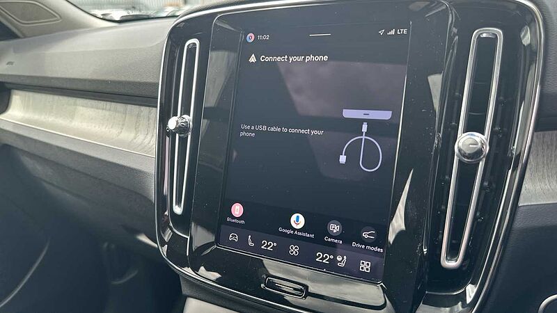 Volvo XC40 Ultra, B3 Mild hybrid, Petrol, Dark