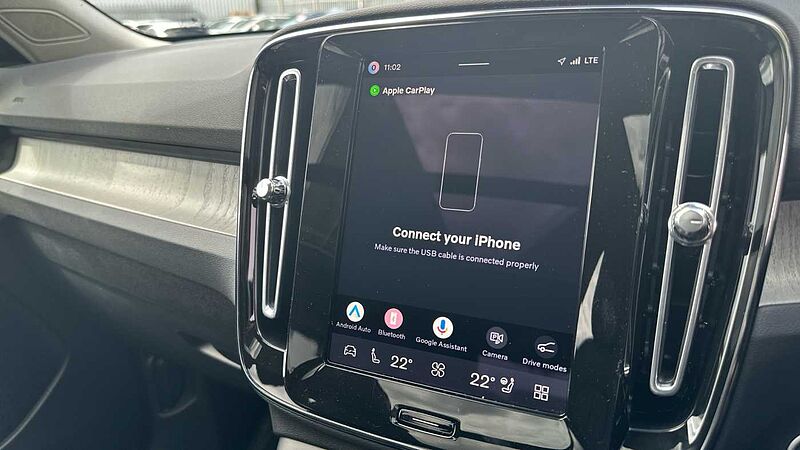 Volvo XC40 Ultra, B3 Mild hybrid, Petrol, Dark