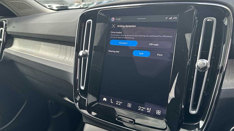 Volvo XC40 Ultra, B3 Mild hybrid, Petrol, Dark